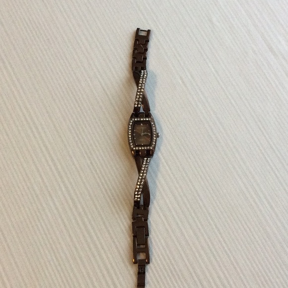 3 for $20 item - Rhinestone and copper coloured Watch - Picture 3 of 9